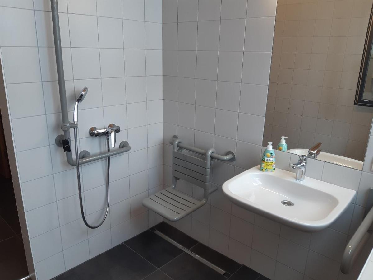 Hostel Haus Der Freundschaft - Kinder- Und Jugendgästehaus Für Gruppen